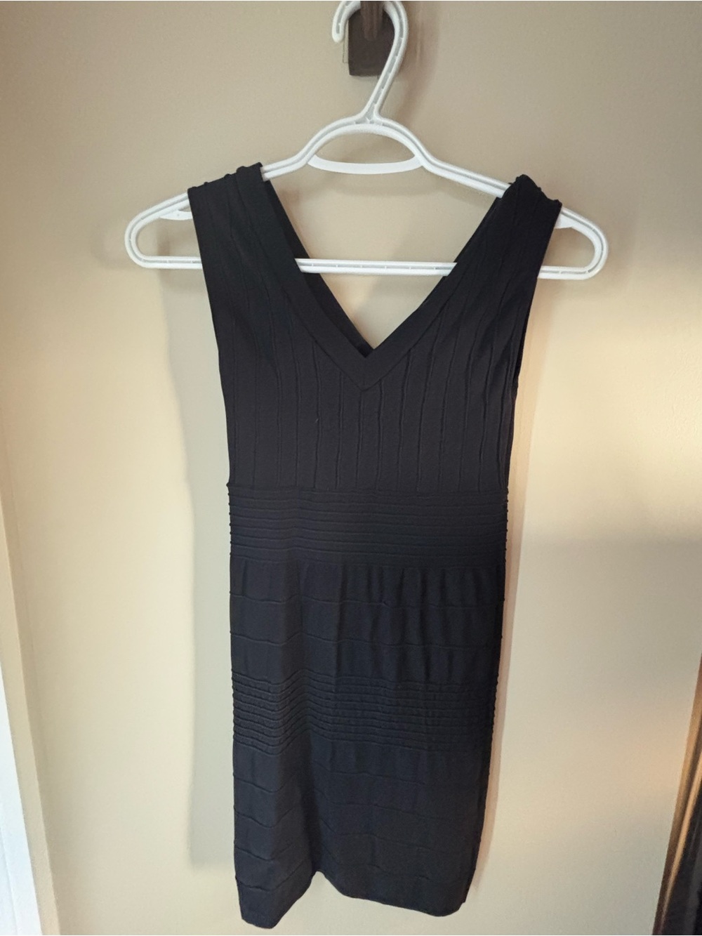 Love Black V-Neck Mini Bandage Dress - Picture 3 of 4